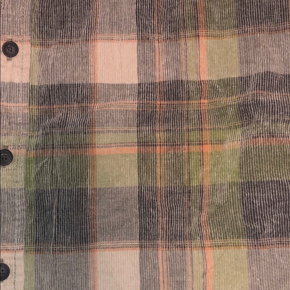 Button down - Picture 3 of 3